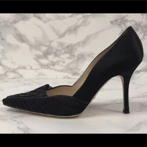 Giorgio Armani satin woven pumps. - Picture 2 of 12